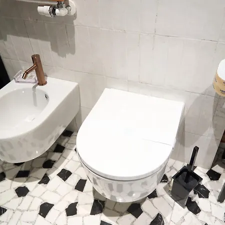 아파트 Trastevere Boutique With Gym And Steam Shower *